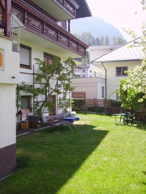 Haus Marion Appartement Jerzens Buitenkant foto